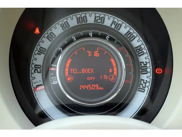 Fiat 500 1.2 Lounge 2014 Benzine 13