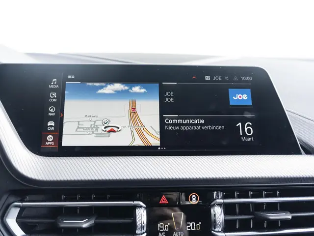 BMW 1 Serie 118i 2021 Benzine 31