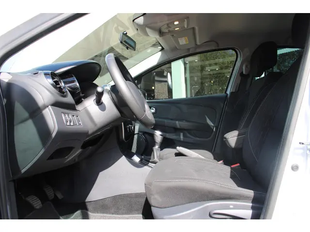 Renault Clio 0.9 TCe Limited 2018 Benzine 19