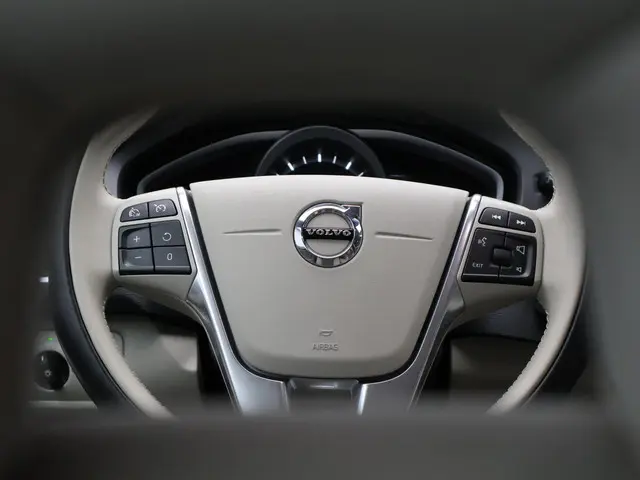 Volvo V40 2.0 T2 Nordic+ 2016 Benzine 17