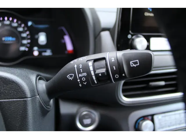 Hyundai Kona EV Premium 64 kWh 2020 Elektrisch 25