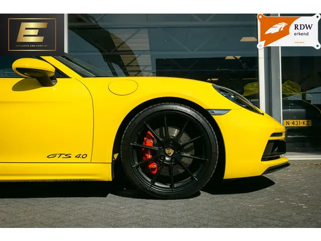 Porsche 718 Cayman GTS 4.0 | Racing Yellow 2023 Benzine 10