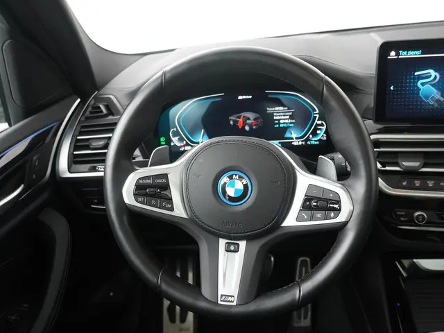 BMW X3 xDrive30e 2023 Hybride Benzine 2