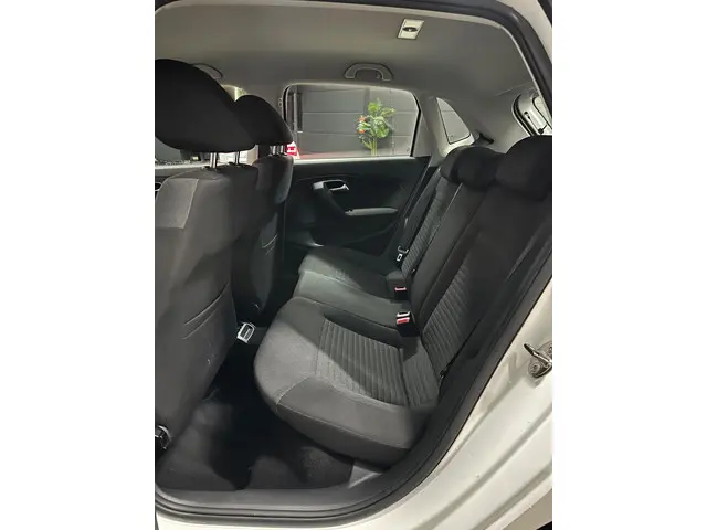 Volkswagen Polo 1.2 TSI Highline 2012 Benzine 17