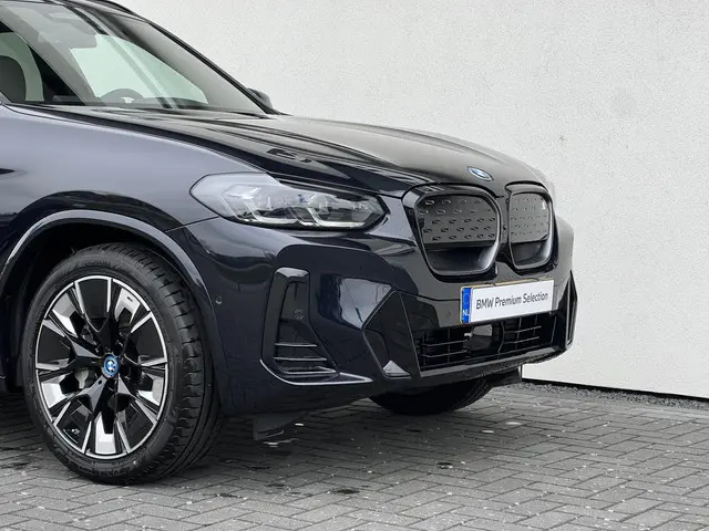 BMW iX3 High Executive Edition 80 kWh 2025 Elektrisch 6