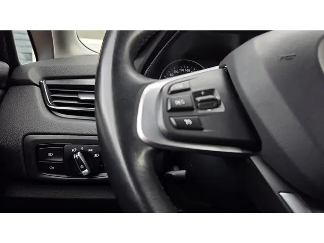 BMW 2 Serie Active Tourer 218i 2014 Benzine 11