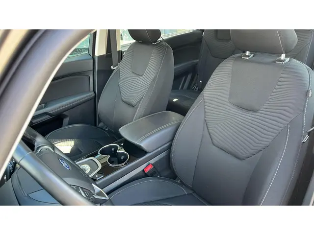 Ford S-Max 2.5 Hybride Connected 2022 Hybride Benzine 35