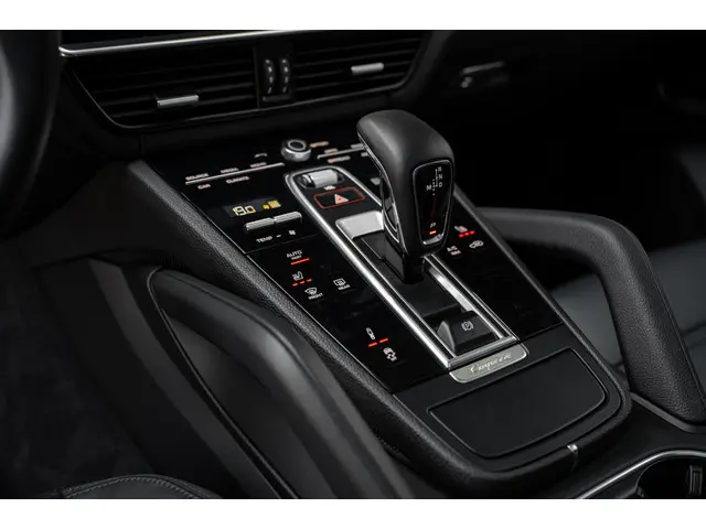Porsche Cayenne Coupé 3.0 Platinum Edition 2022 Benzine 22