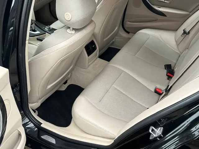 BMW 3 Serie Touring 316i High Executive 2014 Benzine 12