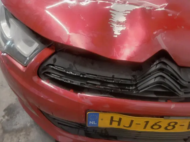 Citroën C4 1.6 BlueHDi Business Schadeauto! 2015 Diesel 22