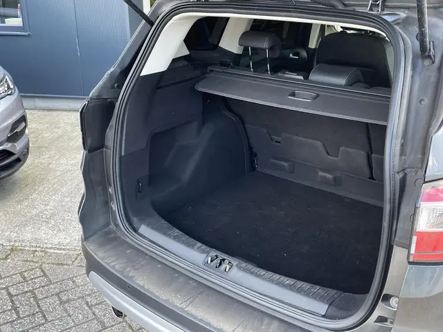 Ford Kuga 1.5 EcoBoost Titanium 2019 Benzine 8