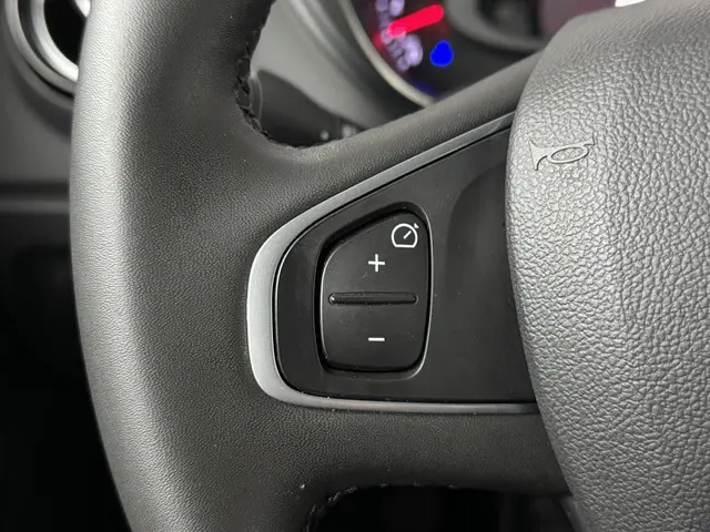 Renault Captur 0.9 TCe Limited 2020 Benzine 18