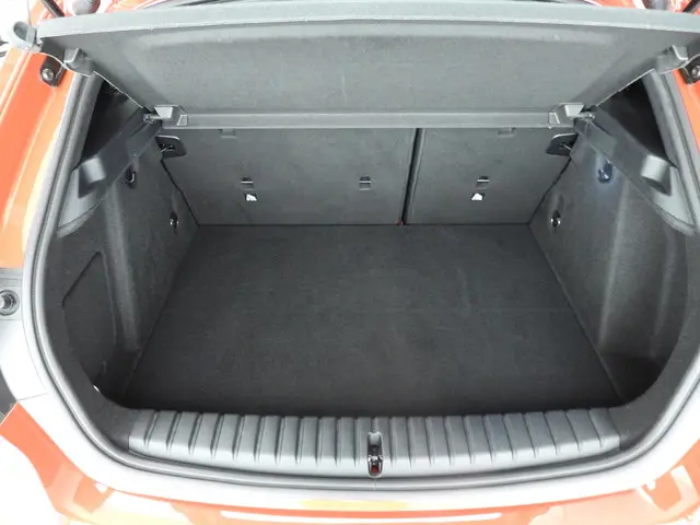 BMW 1 Serie 5-deurs 118i 2021 Benzine 9