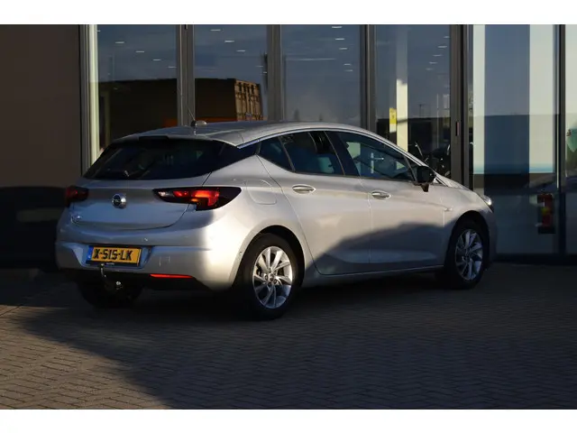 Opel Astra 1.2 Business Edition 2021 Benzine 2