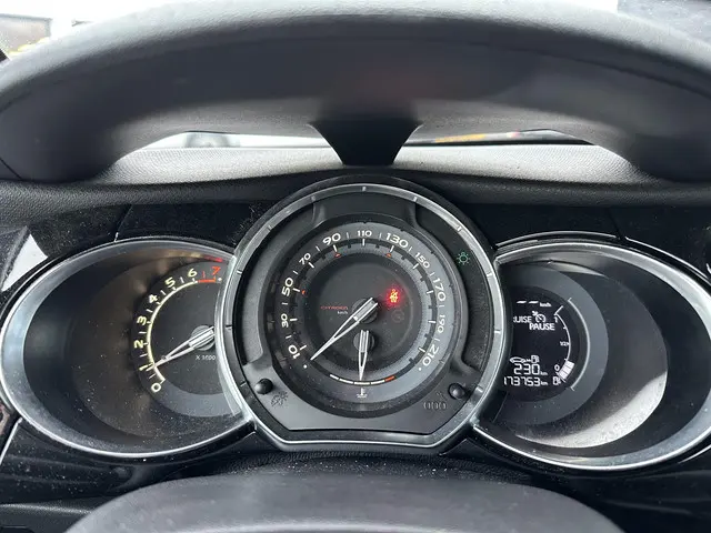 Citroën DS3 1.2 VTi Business 2012 Benzine 17