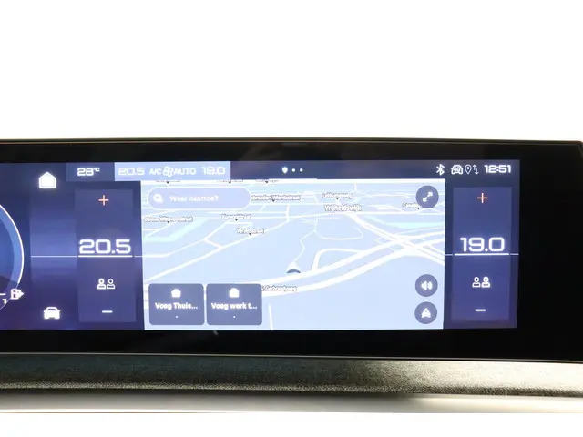 Peugeot 3008 1.2 Hybrid 136 GT 2024 Hybride Benzine 24