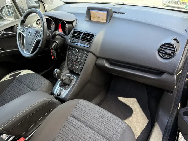 Opel Meriva 1.4 Cosmo 2015 Benzine 14