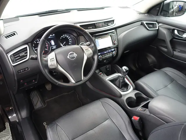 Nissan QASHQAI 1.2 Tekna- 2017 Benzine 2