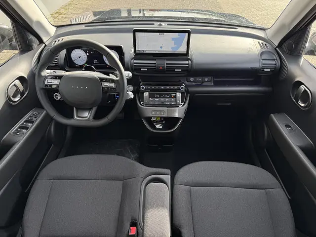 Hyundai Inster Evolve 49 kWh 2025 Elektrisch 13