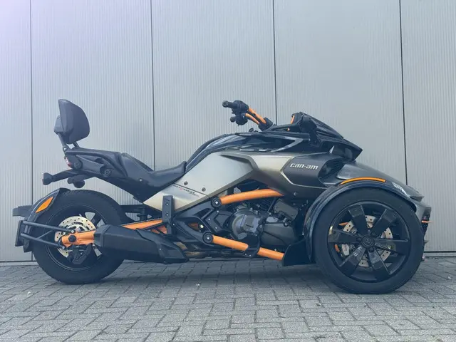 Can-Am Spyder 3