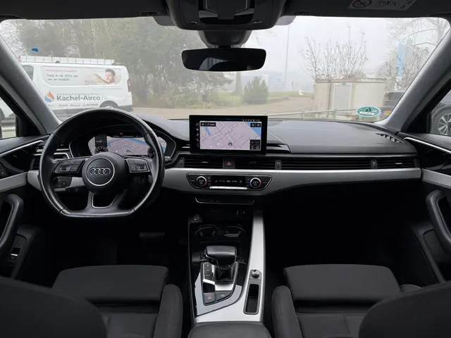 Audi A4 Avant 35 TFSI Aut. Business Sport 2021 Benzine 19