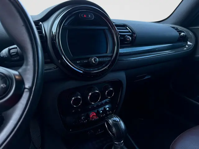 MINI Clubman Mini 1.5 Cooper Salt Business 2018 Benzine 14