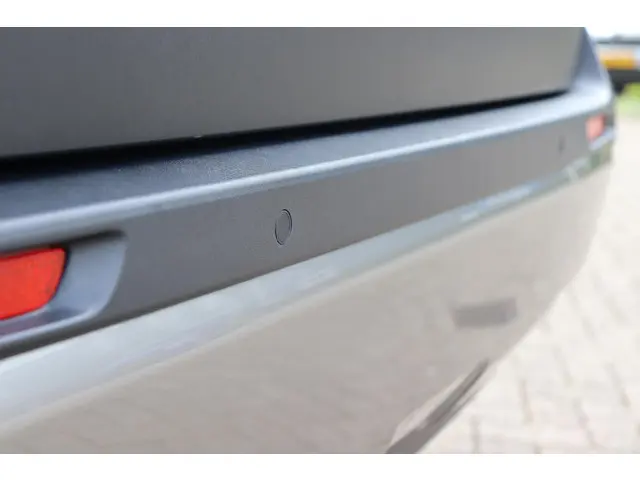 Toyota RAV4 2.0 VVT-iE Style, Trekhaak 2024 Benzine 17