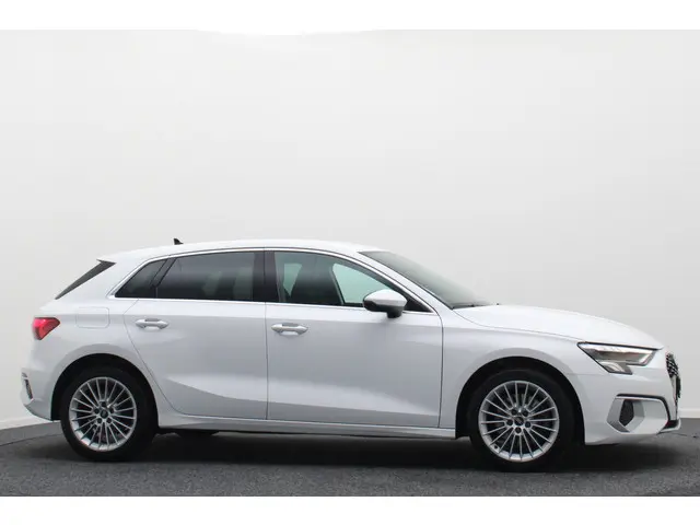 Audi A3 Sportback 30 TFSI Business edition 2020 Benzine 20