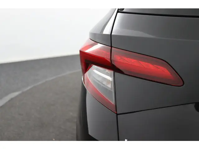 Škoda Karoq 1.0 TSI Business Edition 2022 Benzine 14