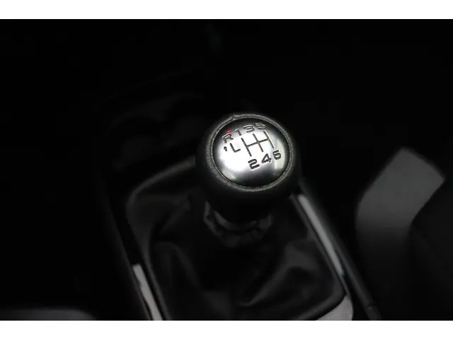 Citroën Grand C4 Picasso 1.2 PureTech Feel 2018 Benzine 25