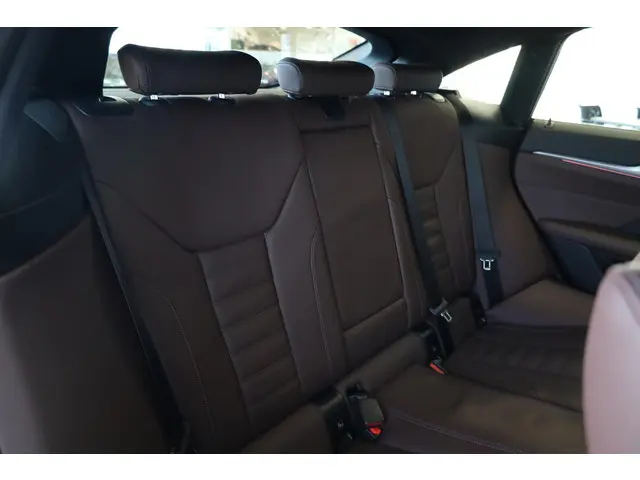 BMW i4 eDrive40 2025 Elektrisch 9