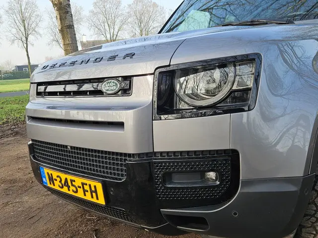 Land Rover Defender 110 2.0 P400e 2021 Hybride Benzine 2
