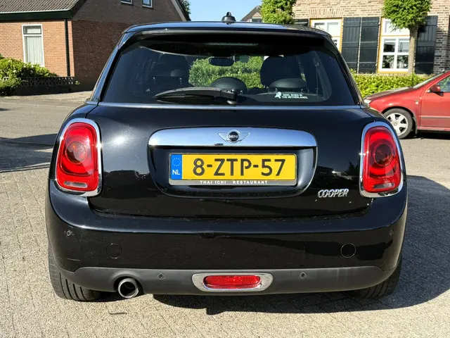 MINI Cooper Mini 1.5 PEPPER 2015 Benzine 7