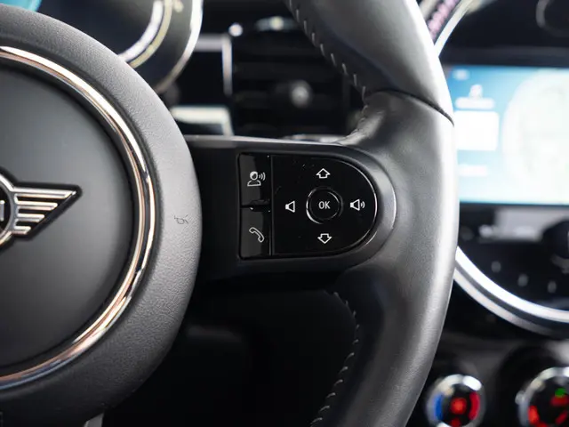 MINI 5-Deurs Cooper Aut. 2022 Benzine 22