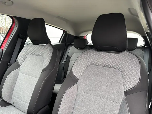 Renault Clio 1.0 TCe 90 GPF evolution 2023 Benzine 7