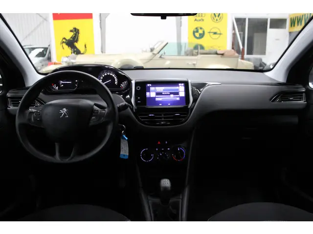 Peugeot 208 1.2 PureTech Active 2017 Benzine 8