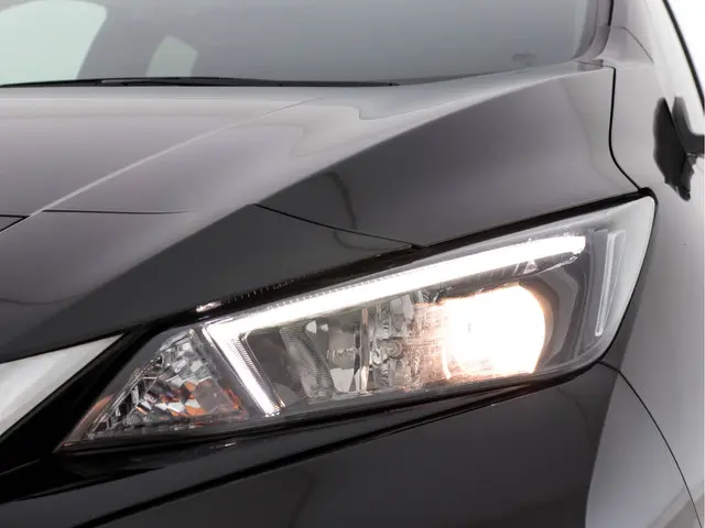 Nissan Leaf 2.ZERO EDITION 40 kWh 2018 Elektrisch 27
