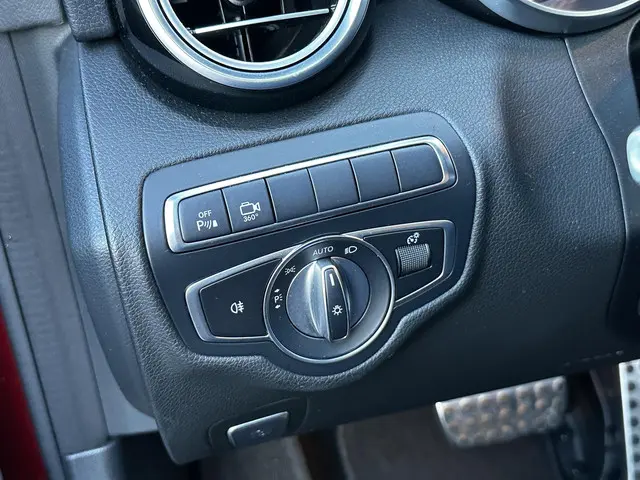 Mercedes-Benz C-Klasse Cabrio 200 AMG 2017 Benzine 21