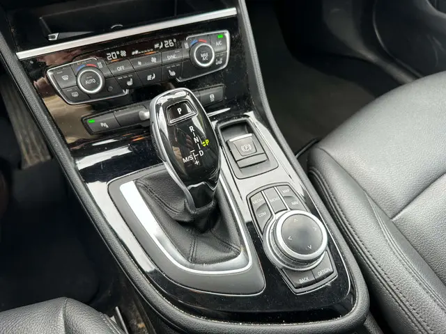 BMW 2 Serie 218 | AUT | LEDER | NAVI | AIRCO 2021 Diesel 17