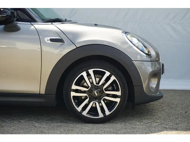 MINI 3-Deurs Cooper 2019 Benzine 4