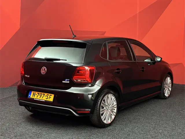 Volkswagen Polo 1.4 TSI BlueGT 2017 Benzine 2