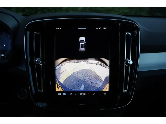 Volvo XC40 2.0 B4 Plus Dark 2025 Benzine 23