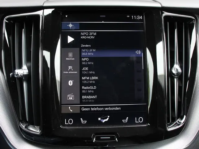 Volvo XC60 2.0 T5 R-Design Automaat 2019 Benzine 34