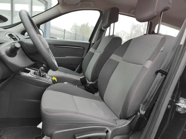 Renault Grand Scénic 1.2 TCe Limited 2015 Benzine 6