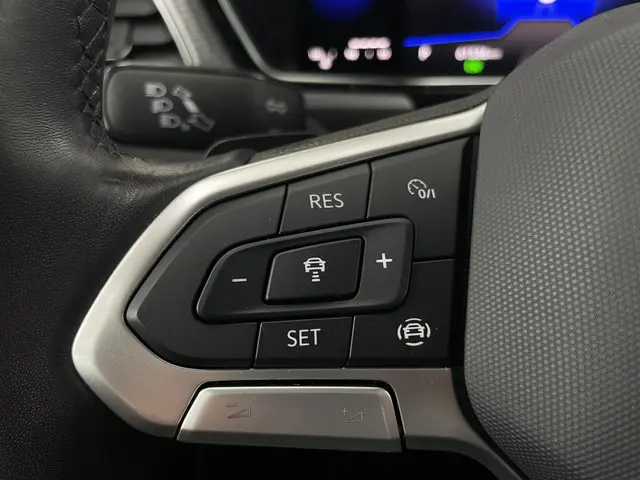 Volkswagen T-Cross 1.0 TSI R-Line 2022 Benzine 25