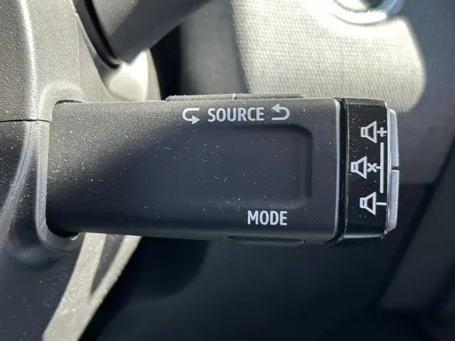 Mitsubishi Colt 1.0T MT Intense 2024 Benzine 28