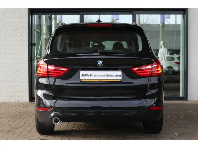 BMW 2 Serie Gran Tourer 216i 2021 Benzine 4