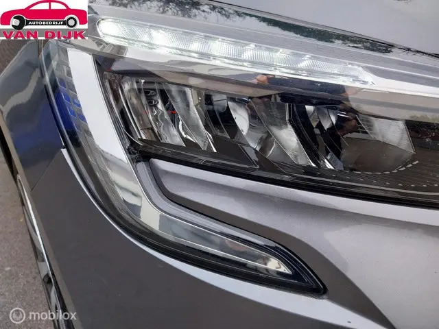 Renault Clio 1.0 TCe 90 Equilibre 2023 Benzine 9