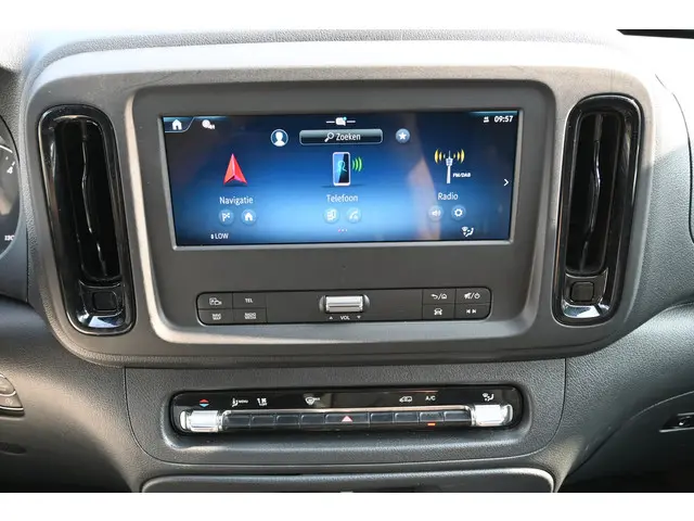 Mercedes-Benz Vito 116 CDI L3 Pro 2024 Diesel 3