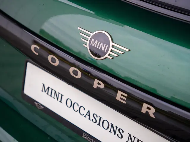 MINI 5-Deurs Cooper C 2024 Benzine 21